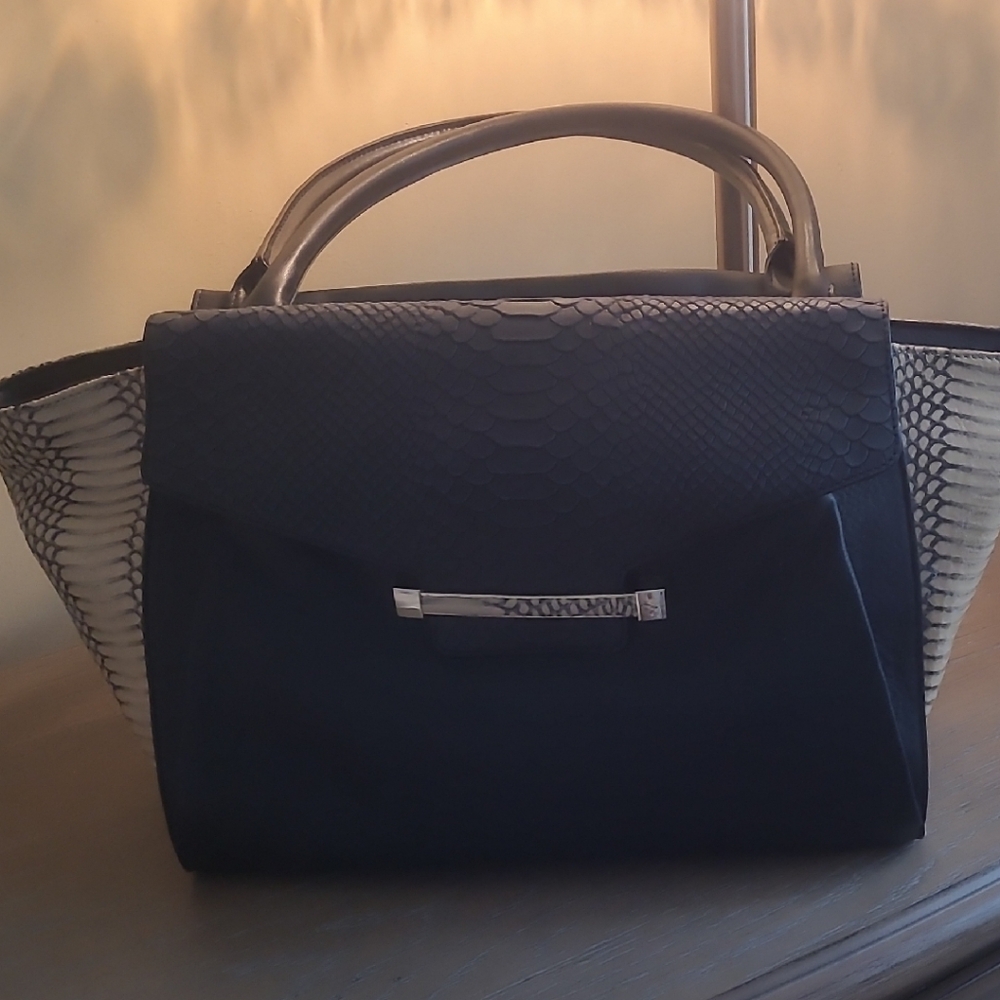 Vince Elegant Black and Cream Handbag